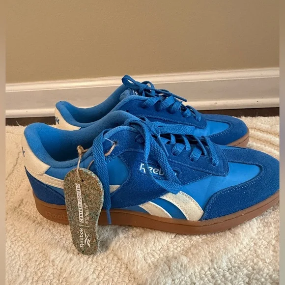 Reebok Classic Blue Sneakers Size 8.5/39 - Picture 1 of 7